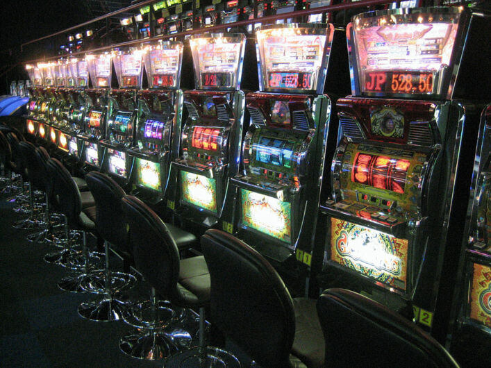 Learn everything about how to play slots.