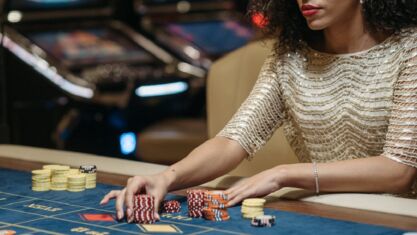 how to play live baccarat games online
