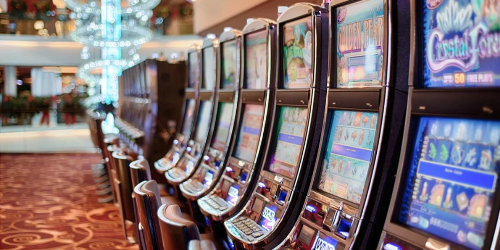 how to play slots