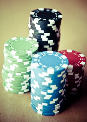 how many poker chips do you start with