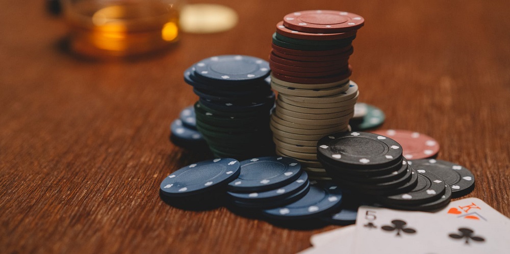 how-many-poker-chips-do-you-start-with-in-poker-games