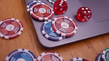 how to win real money playing online poker