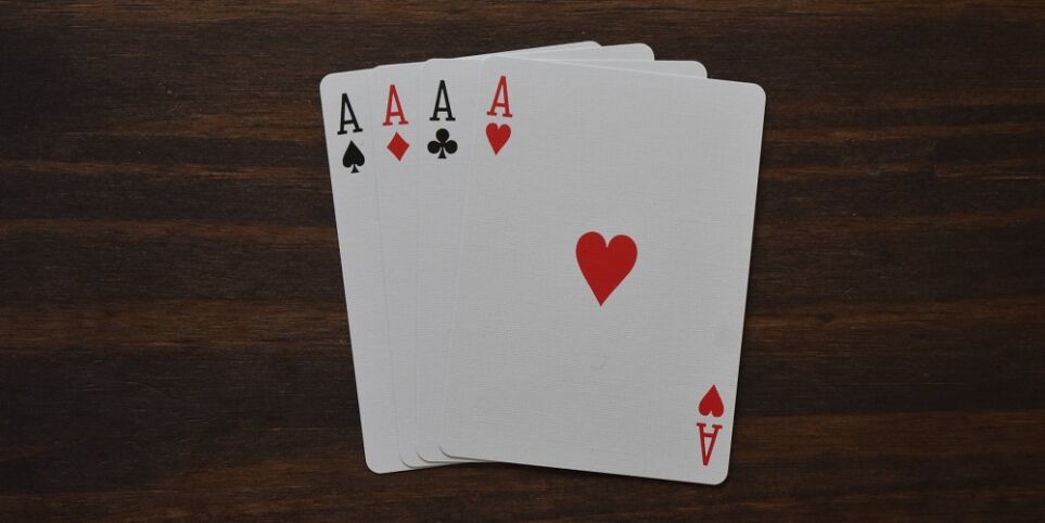 three card poker guide