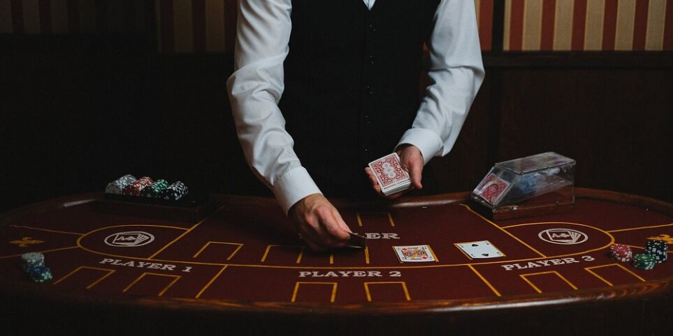 dealers in live casino games