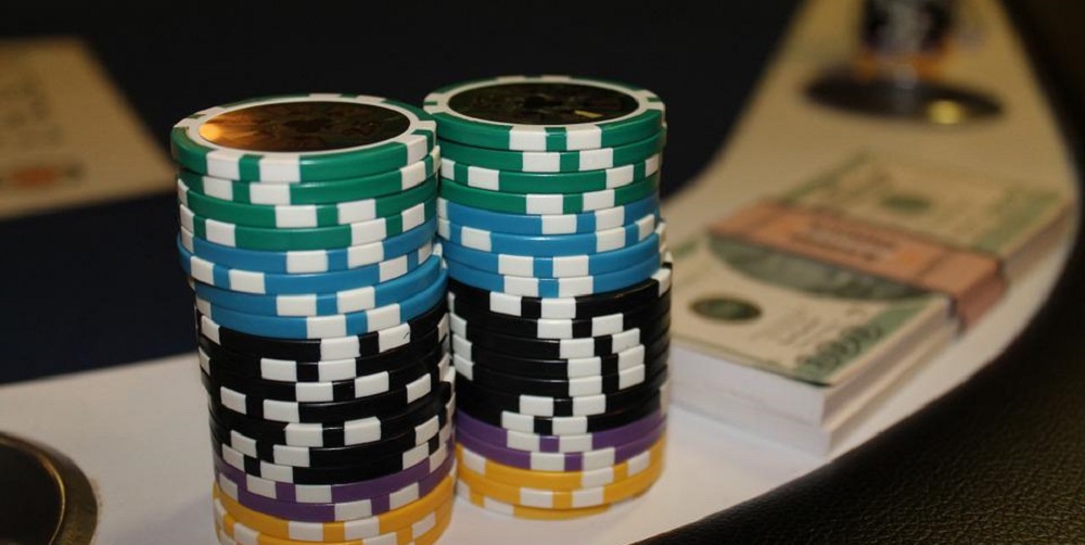 watch live poker tournaments