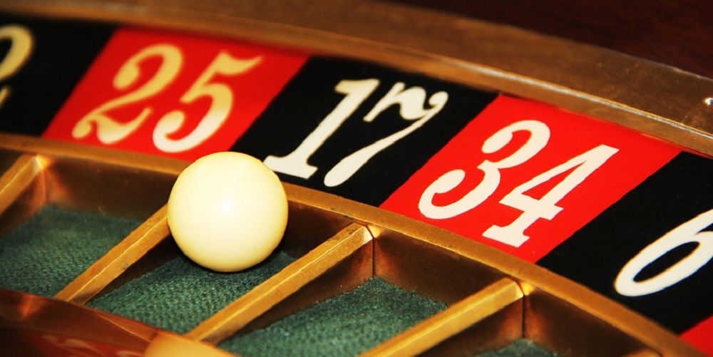 advantages and disadvantages of live casino games
