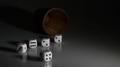 how to play Yahtzee for real money