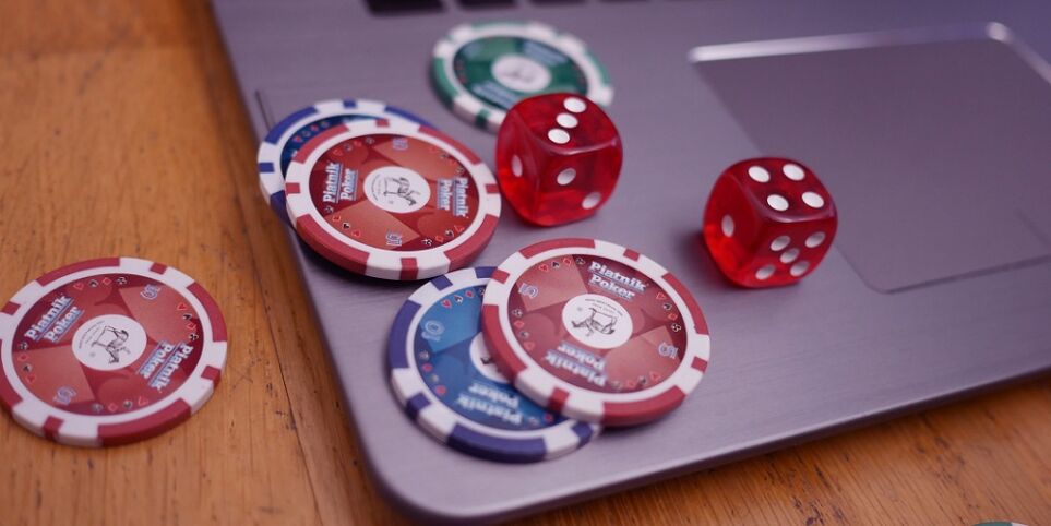 how to succeed at live dealer casinos