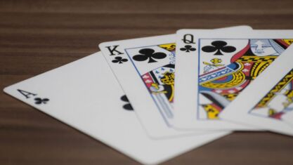 How to Become a Top Poker Player