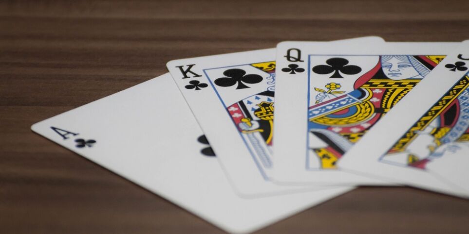 How to Become a Top Poker Player