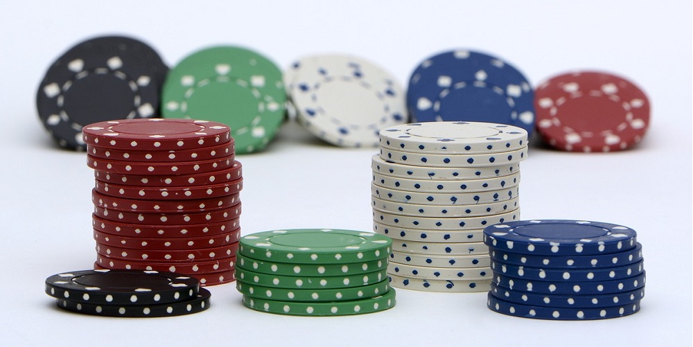 How to Play Indian Poker 2024: The Best Guide for Beginners